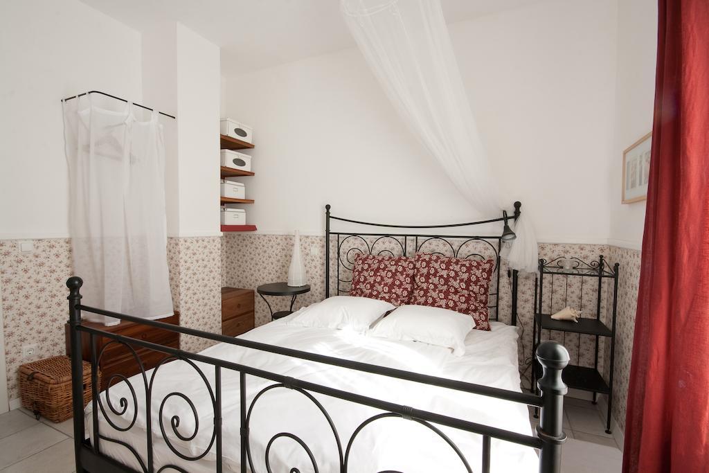 Pavi Apartments Vila Amalia Silo  Room photo
